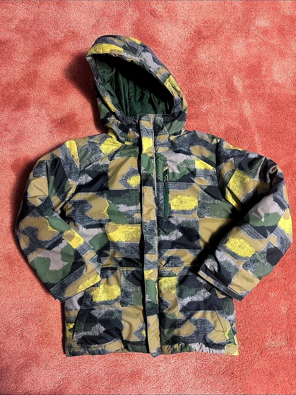 Columbia Camo Ski Jacket in Green & Yellow Small